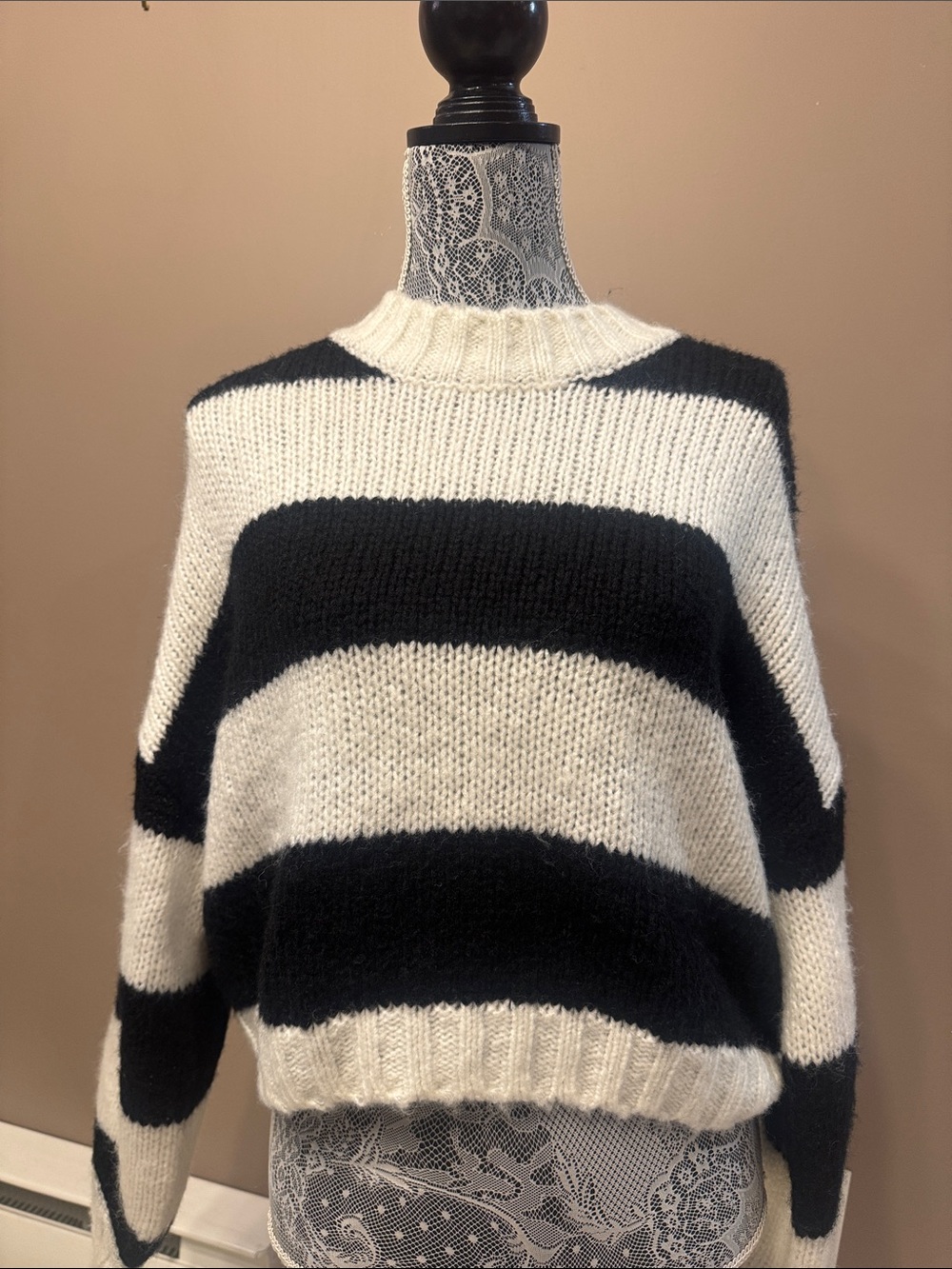 ROLLA'S Black and White Wide-Stripe Crewneck Sweater